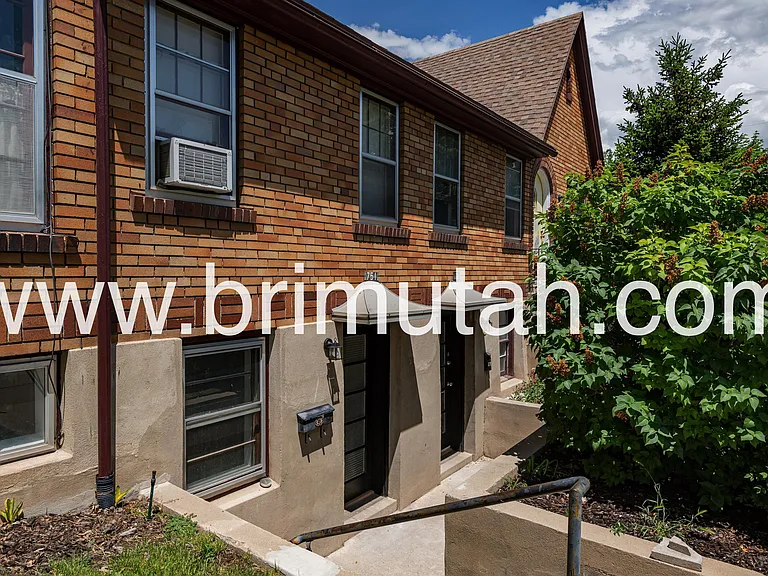 753 E Princeton Ave — Photo 3