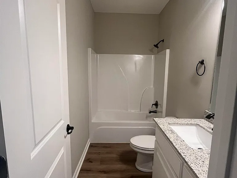 205 River Mill Dr — Photo 7