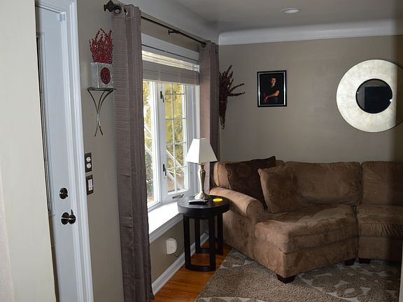 3rd image of 2207 Mace Ave