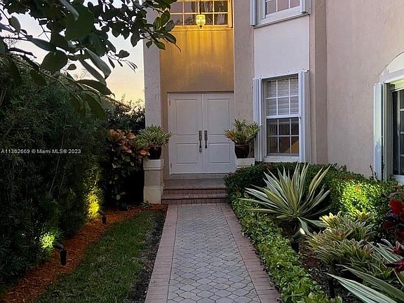 2nd image of 11004 NW 73rd St