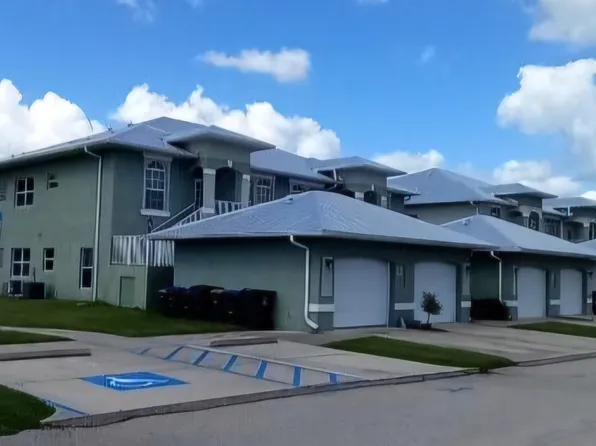 Emerald Oak Apartments