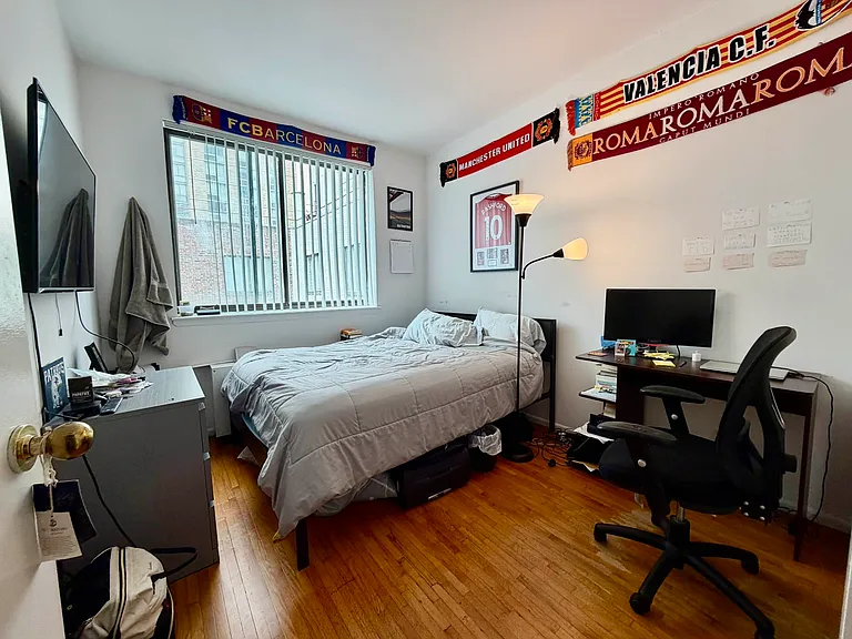 121 E 12th St #7-I — Photo 6