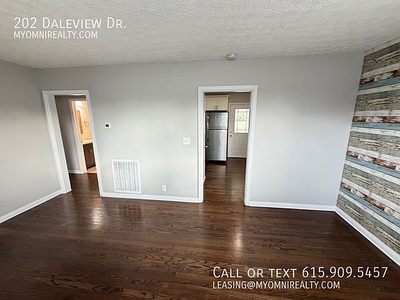 3rd image of 202 Daleview Ave