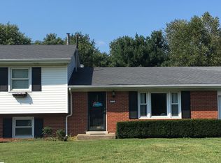 105 Hawthorne Ct, Versailles, KY 40383