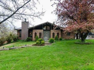 101 Commella Woods Cv, East Alton, IL 62024