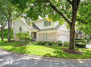 11103 Vista Dr, Willow Springs, IL 60525
