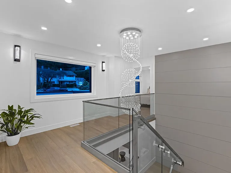 929 Canyon Blvd — Photo 15