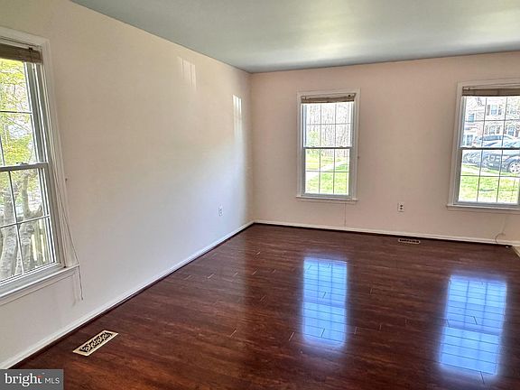 2nd image of 7914 Forest Path Way