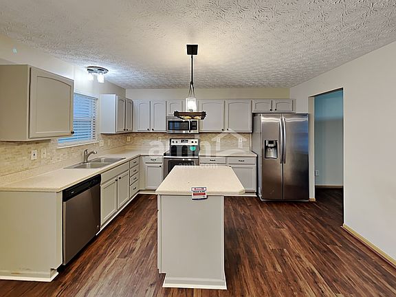 3rd image of 4496 Edgarton Dr