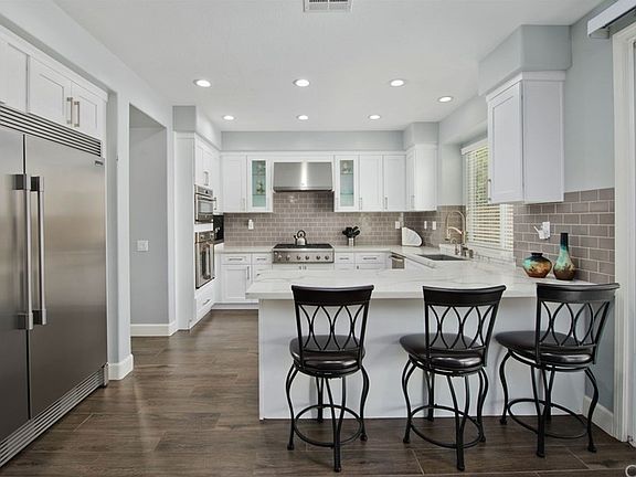 3rd image of 21609 Glen Canyon Pl