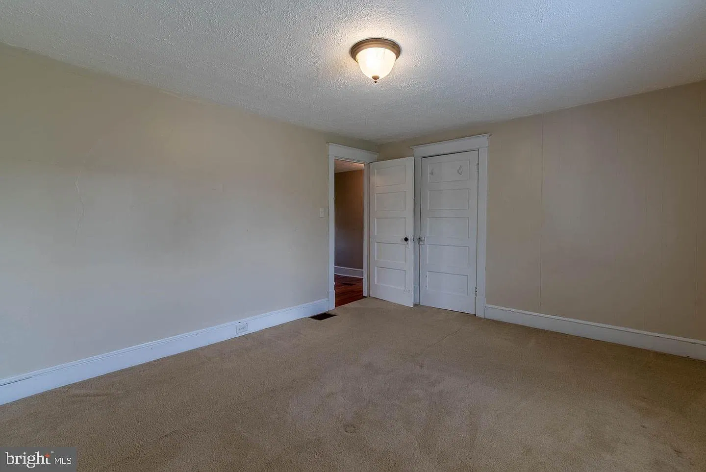 3 bed, 1.0 bath, 1524 sqft, $1,750 — Photo 3