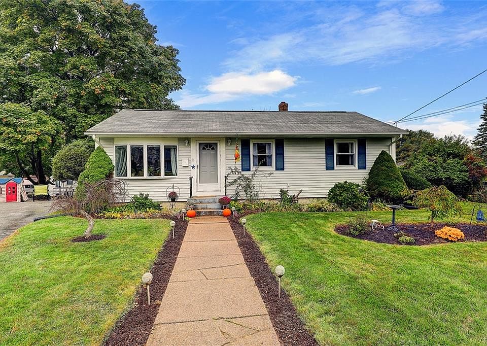 1st image of 31 Meadow Dr
