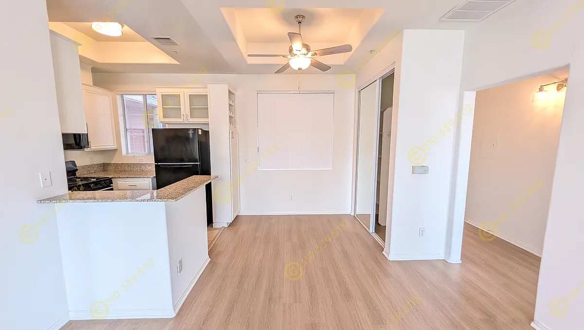 Building Photo - 5432 Alvern Cir #C101