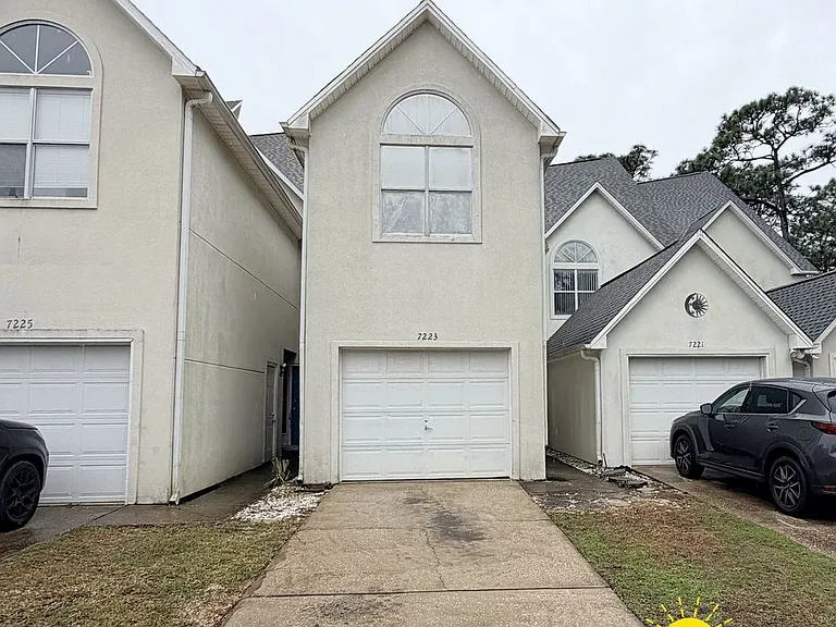 7223 Crown Ct — Photo 22
