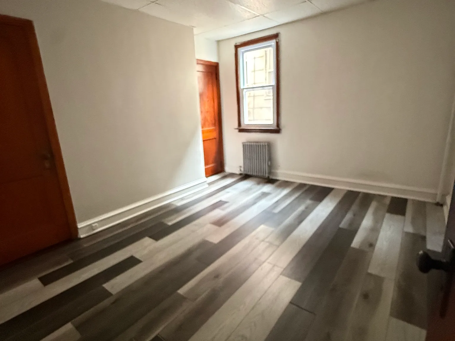 2 bed, 1000 sqft, $1,025 — Photo 3