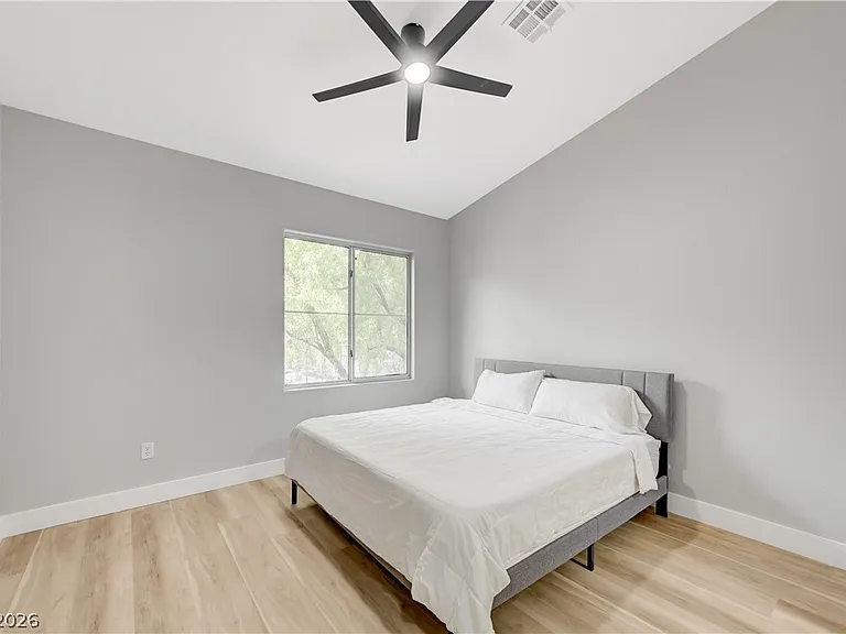 673 Peachy Canyon Cir #203 — Photo 14