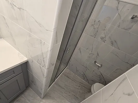 Rented by Voro Purple LLC | media 4