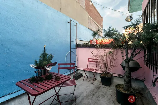 Rented by Wave Real Estate Group | media 6