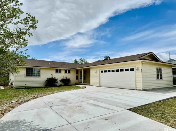 867 Coloma Dr, Carson City, NV 89705