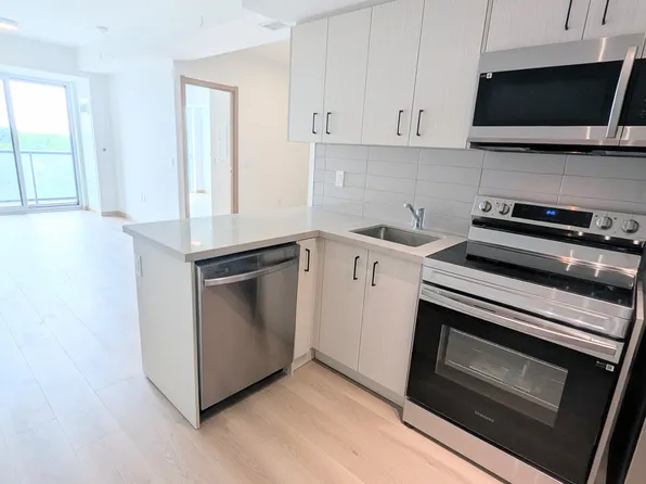 3421 Sheppard Ave E, Toronto, ON