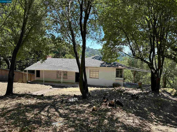 14 Los Altos Rd, Orinda, CA 94563