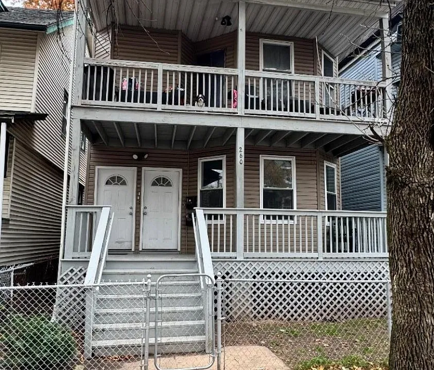 260 Amherst St #1