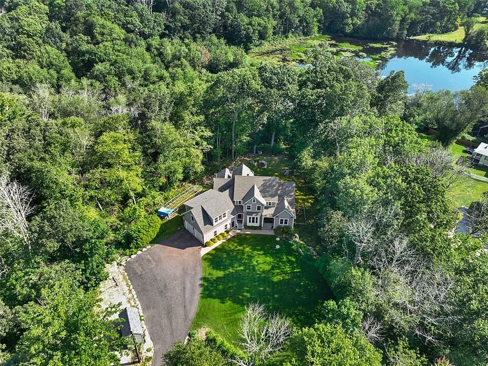 256 Spring St Hope Valley RI Zillow