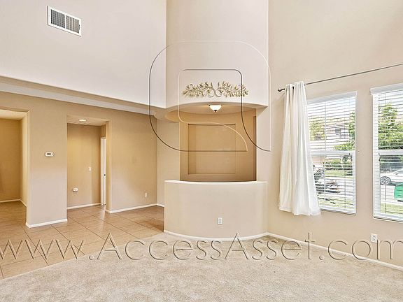 4th image of 31781 Brentworth St