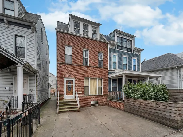 216 E 9th St, Brooklyn, NY 11218