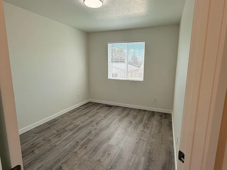 13813 W Redding Dr #B — Photo 9
