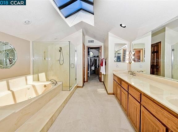 4th image of 30 Live Oak Way