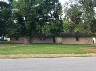 1300 Turner Dr, Bridge City, TX 77611