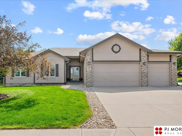 1301 N 182nd St, Elkhorn, NE 68022