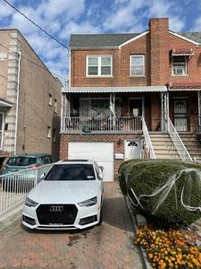 939 E 220th Street, Bronx, NY, 10469