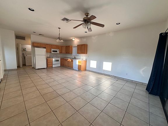 3rd image of 2502 E Drachman St Unit 2