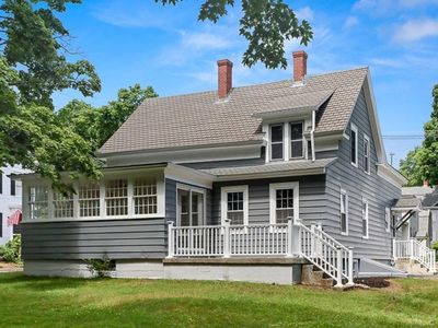 29 Powow St, Amesbury, MA, 01913
