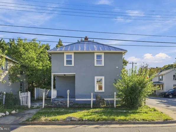 301 Prospect St, Front Royal, VA 22630