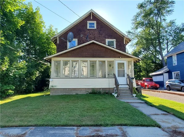 5841 Washington Ave, Ashtabula, OH 44004
