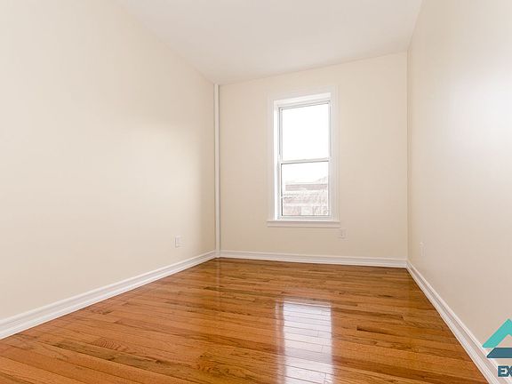 2nd image of 1185 Dekalb Ave APT 3L