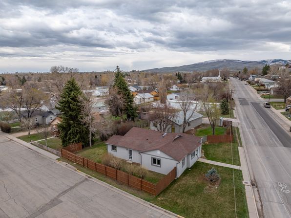 849 Cliff St, Lander, WY 82520