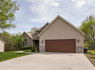 8 SE 230th Rd, Warrensburg, MO 64093