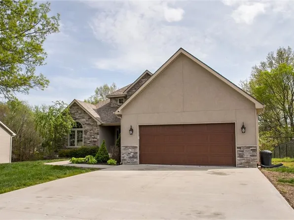 8 SE 230th Rd, Warrensburg, MO 64093