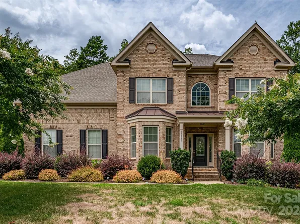 13021 Pumpkin Way Dr, Mint Hill, NC 28227