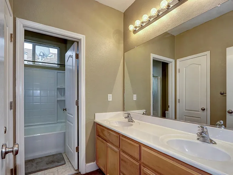 1817 Redondo Rd — Photo 31