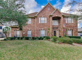 1212 Peregrine Dr, Friendswood, TX 77546