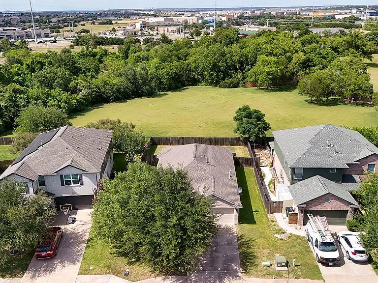 129 Dove Song Dr — Photo 24