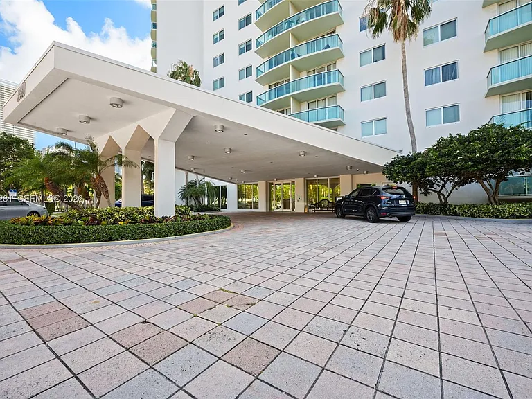 19380 Collins Ave #1122 — Photo 22