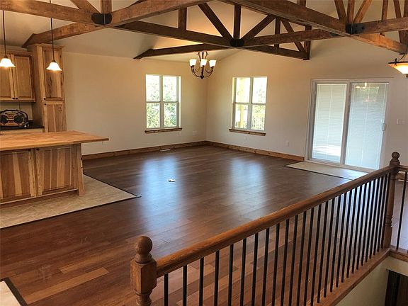 5th image of 530 Ramblewood Dr
