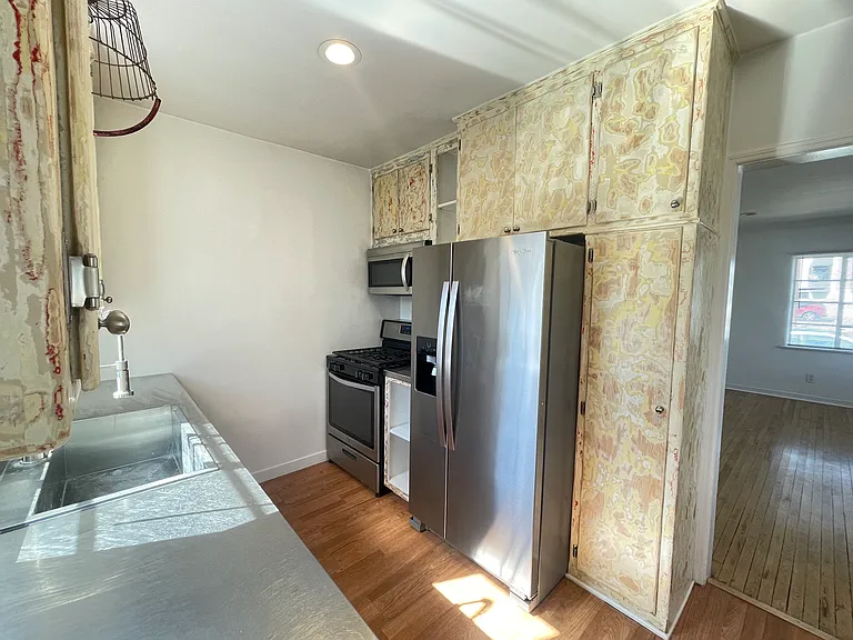 5959 Troost Ave — Photo 6