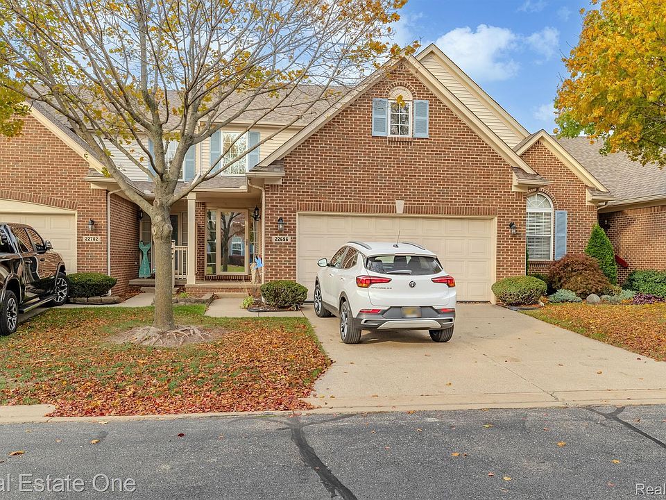 1st image of 22696 Coachlight Cir